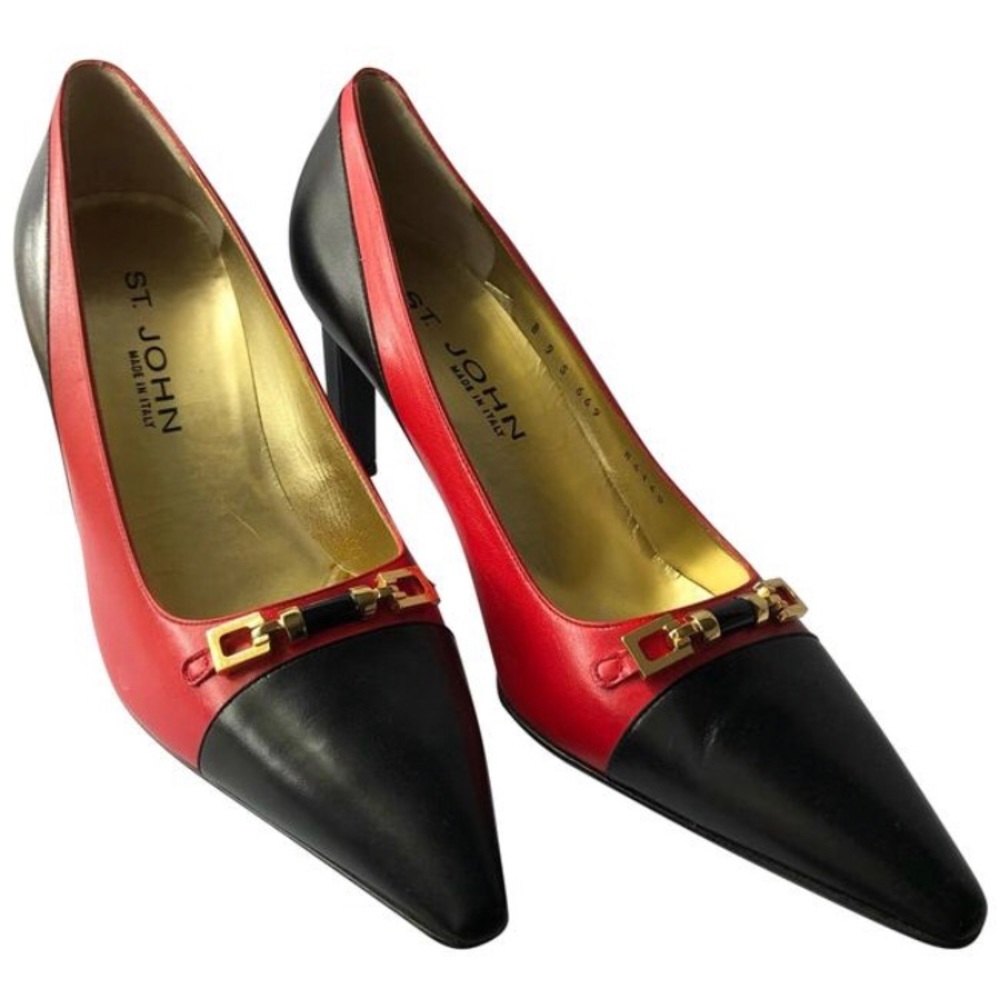 St. John brand new power pumps with gold accents